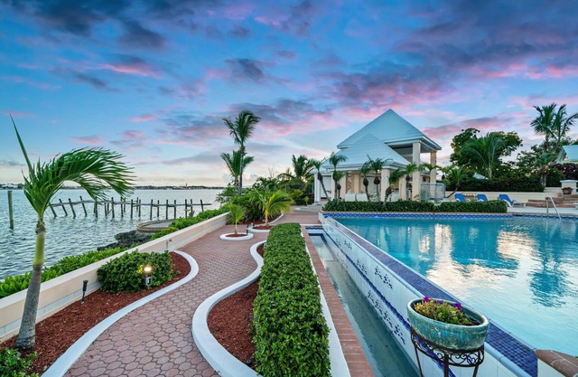 Private Villa within a Luxurious & Gated Estate near world-class fishing/boating
