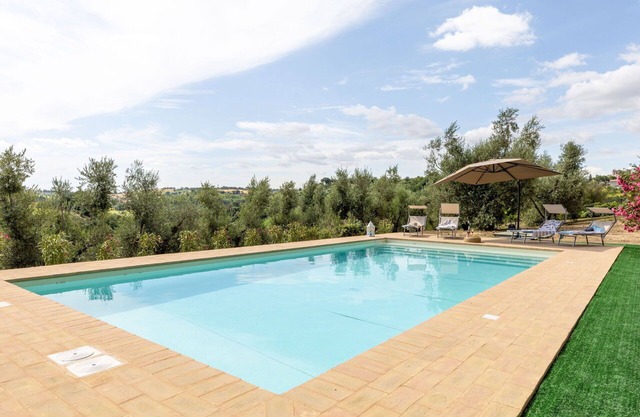 Private Villa with A/C, WIFI, private pool, TV, terrace, panoramic view, close to Porto Recanati
