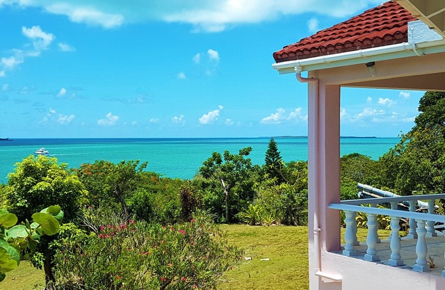 Private Waterfront Home With 180* Sea Views - 2 Bed/2Bath
