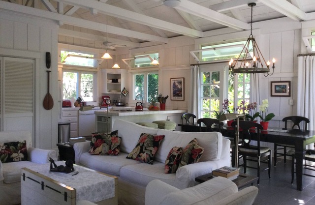 Private well appointed cottage, steps from beach