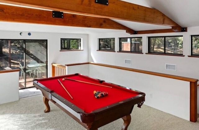 Private, wooded home and a modern designnn