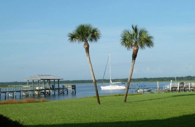 Pt.Matanzas. Very clean, beautiful directly on the Intracoastal. Very peaceful