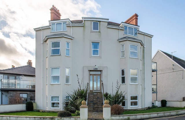 Puffin View - One Bedroom Cottage, Sleeps 2