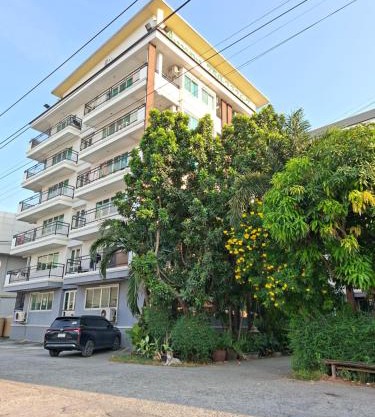 Puingtong Building Mega Bangna