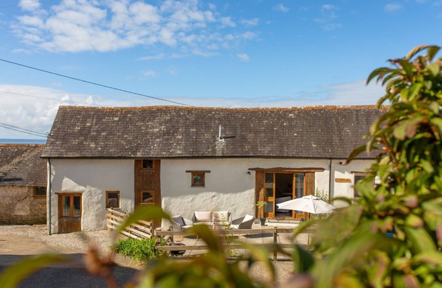 Putts Cottage, Near Saunton Beach