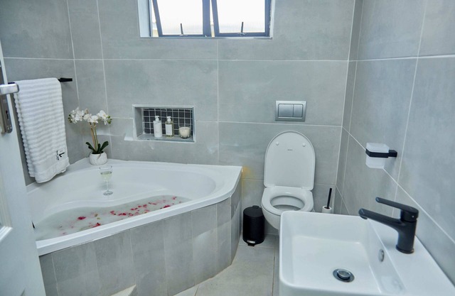 Quaint 3-bedroom house with WiFi in vibrant Harare