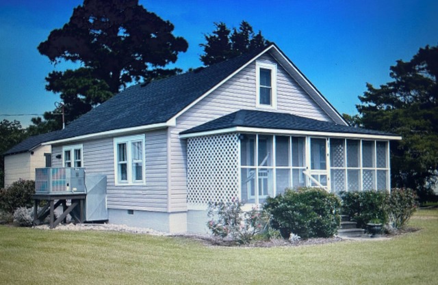 Quaint 3bedroom house in Swan Quarter with WiFi & AC. Close to public boat ramp.
