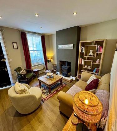 Quaint Bury St Edmunds Cottage