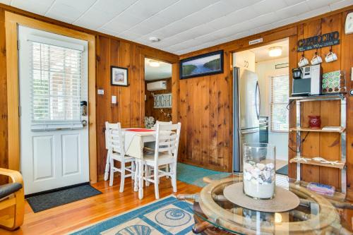 Quaint Cape Cod Cottage with Grill - Walk to Beach