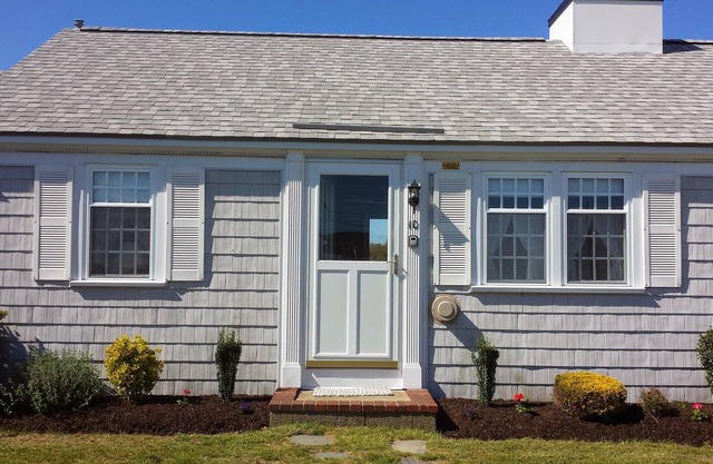 Quaint Cottage Steps Away from West Dennis Beach!