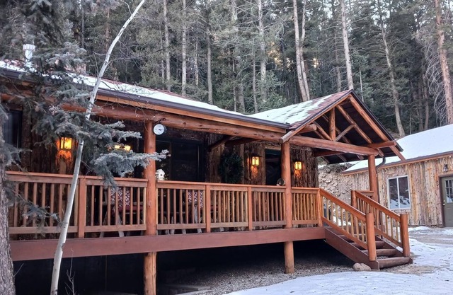 Quaint, Cozy, Comfortable 1937 Mountain Cabin