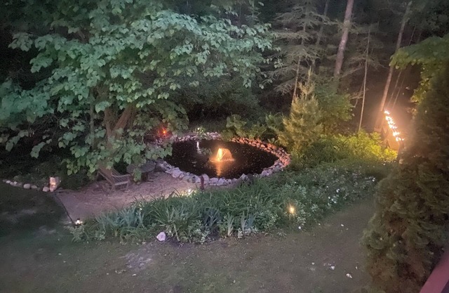 Quaint Pond Retreat for 2 Clean Cozy Private Near Traverse City!