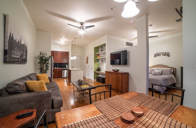 Quaint Studio in First Wardn