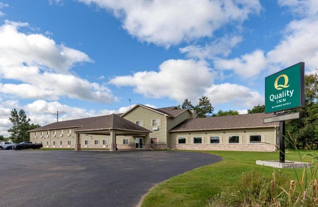 Quality Inn Redgranite