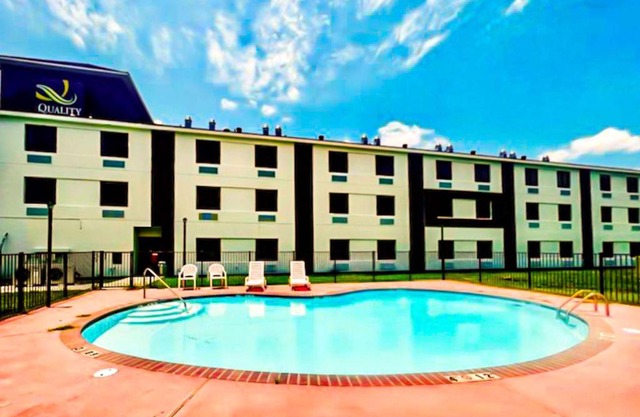 Quality Inn & Suites Lake Charles South