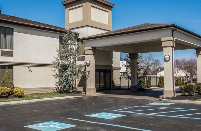 Quality Inn & Suites NJ State Capital Area