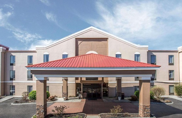 Quality Suites Morristown West