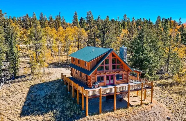 Quarry Road Cabin - Dogs OK - Log Cabin, Mountain Views 22 miles to Breckenridge