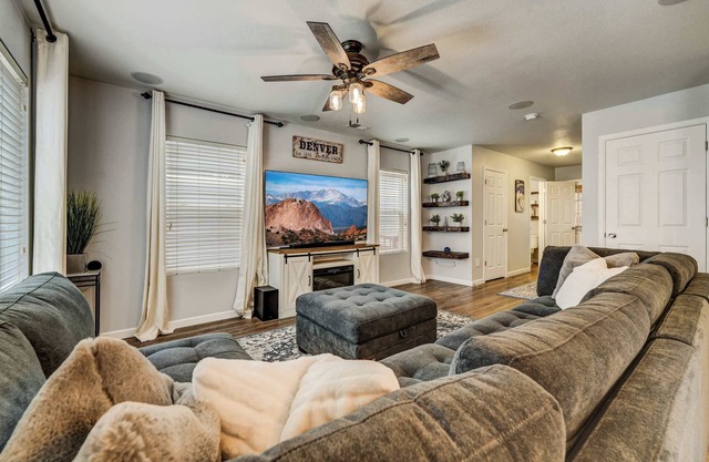 Quartz Castle |Trails & Outlets,BBQ| Dog Friendly