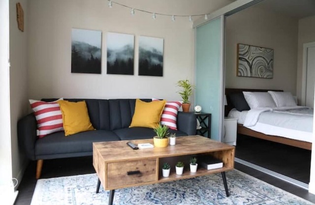 Queen Anne Abode ★ 1 Block from CPA! ★ Free Parking!