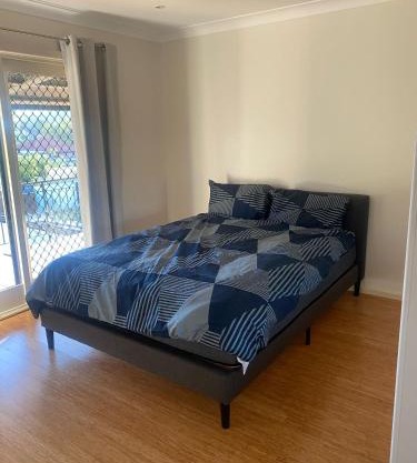 Queen Room in Spacious House with Private Balcony - GA5