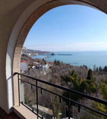 Queen's Palace Balchik apartment