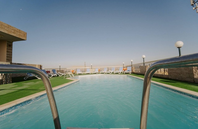 Queens Valley Hotel, Restaurants, Bars and Spa Luxor