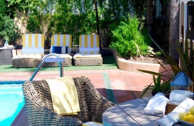 Quick Drive to the Hollywood Museum! w/Parking and Pool, Pets Welcome Too!
