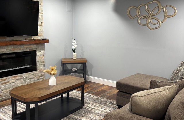 Quiet 2BR Albemarle Suite Near Morrow Mountain