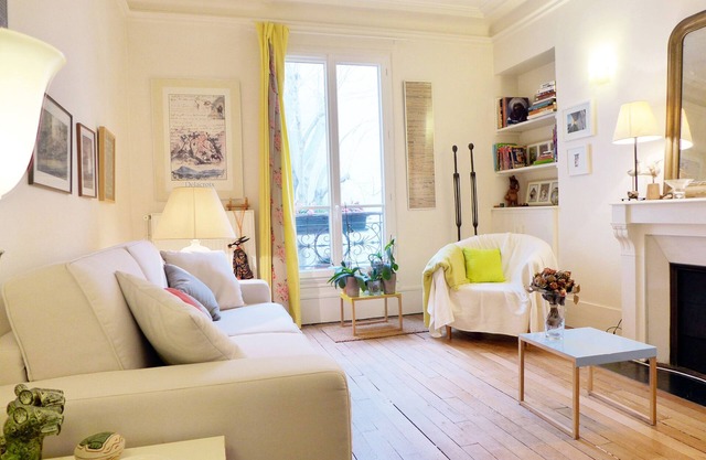 Quiet apt, commercial street Rue Daguerre