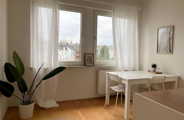 Quiet, central, close to the trade fair! BE3L