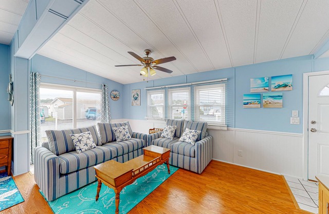 Quiet coastal home with patio & pool, close to Assateague & Ocean City