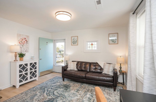 Quiet, Convenient 2 Bedroom w/W&D - Stay w/9yr Professional & Responsive Host!