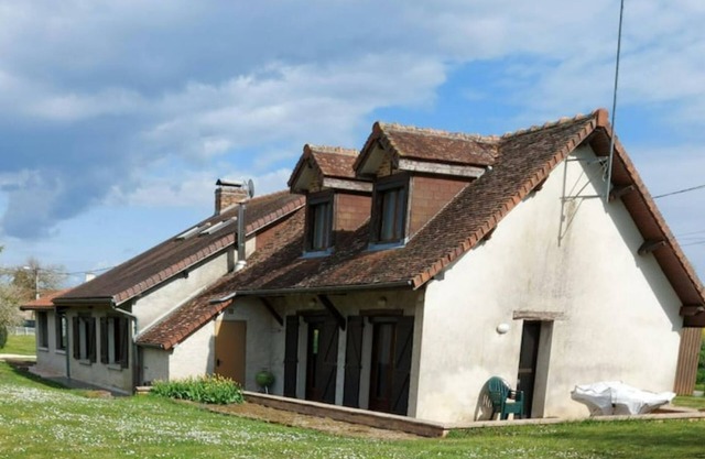 Quiet country house