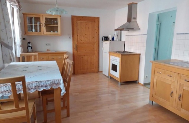Quiet, cozy vacation apartment (66sqm) with large terrace