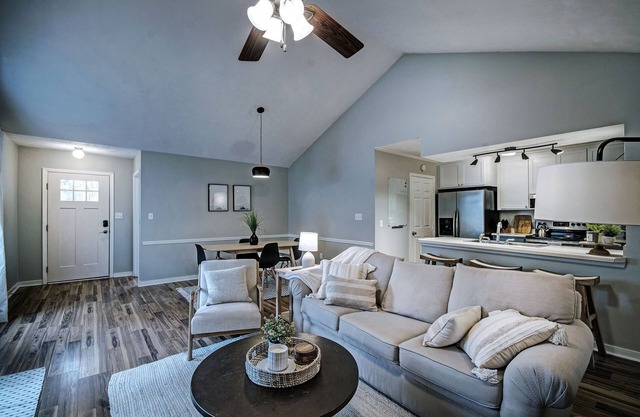 Quiet Getaway Near the Reservoir