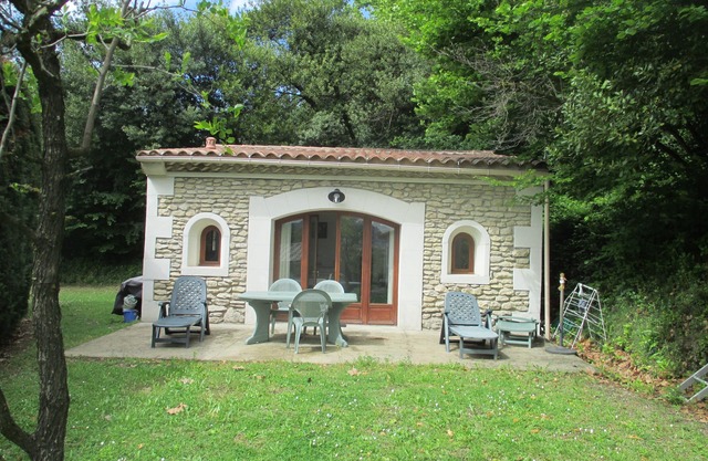 Quiet house near downtown
