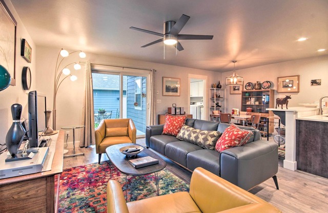 Quiet Home by Dtwn Livingston: Hike, Fish & Ski!