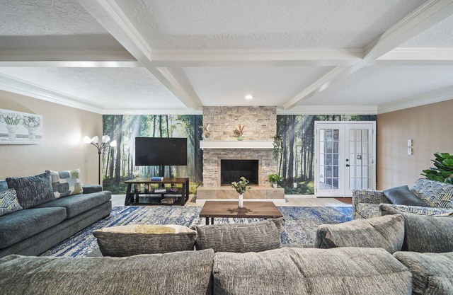 Quiet & Peaceful Family Retreat,10 Guests+Pets+EV Charger