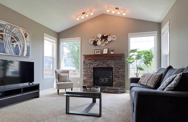 Quiet & Secure 3BR Entire Home Sweet Home/Office