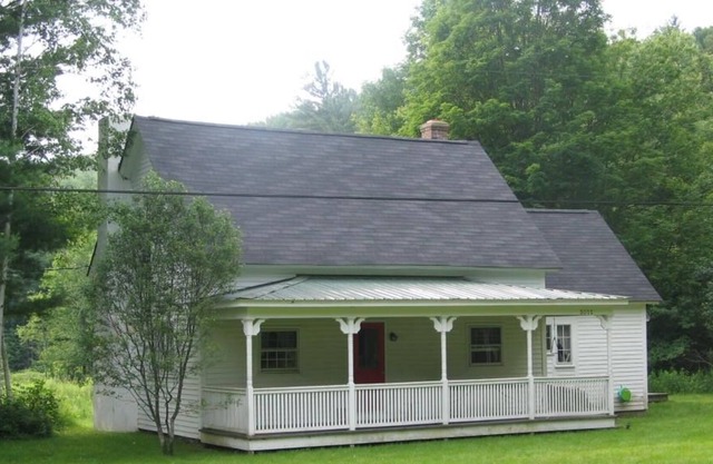 Quiet Vermont Getaway near Stratton & Mt. Snow