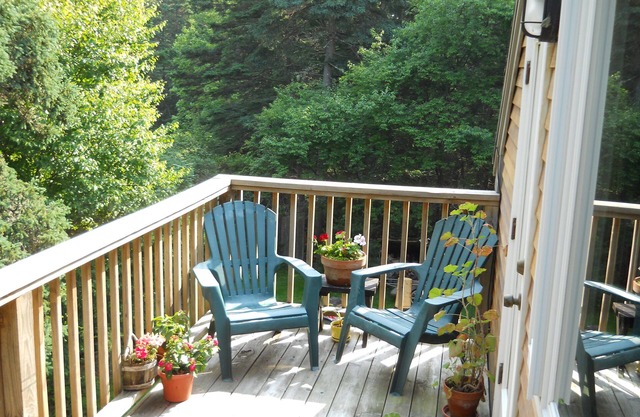 Quiet Wooded Setting near Acadia National Park