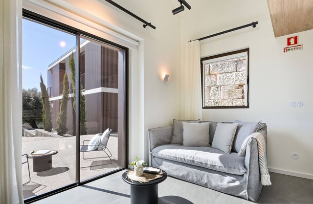 Quinta Leitão I T1 with pool by Sé Apartamentos