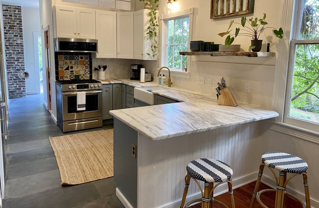 Quintessential Charleston Charm on Queen St