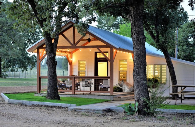 Quirky Country Charmer