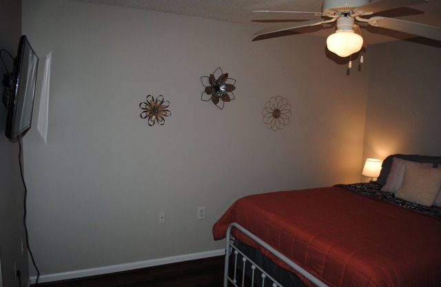 Quit, Cozy, Pet Friendly Condo