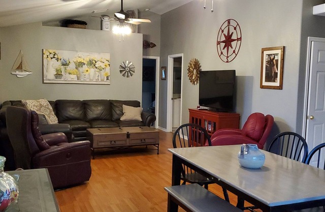 Quite Apartment Getaway - Near Punta Gorda Airport