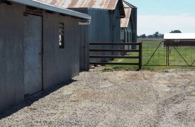 Quite country house in the beautiful King Valley Victoria