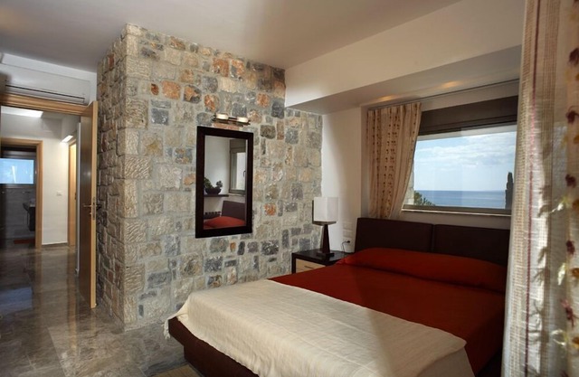 R 337 3 Bedroom Villa with Private Swimming pool with spa ( heated) and Stunning Sea Views