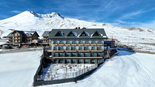 Radisson Blu Hotel, Mount Erciyes Lake Side